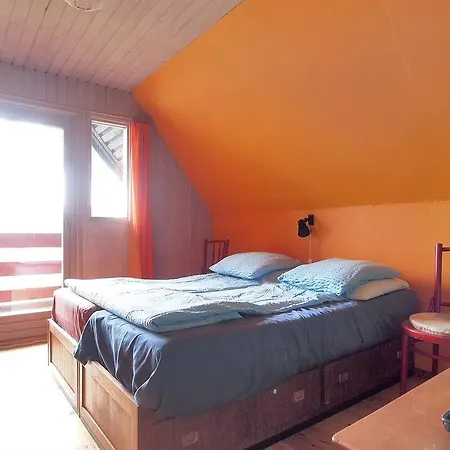 Two-bedroom Holiday Aktievej 07 *